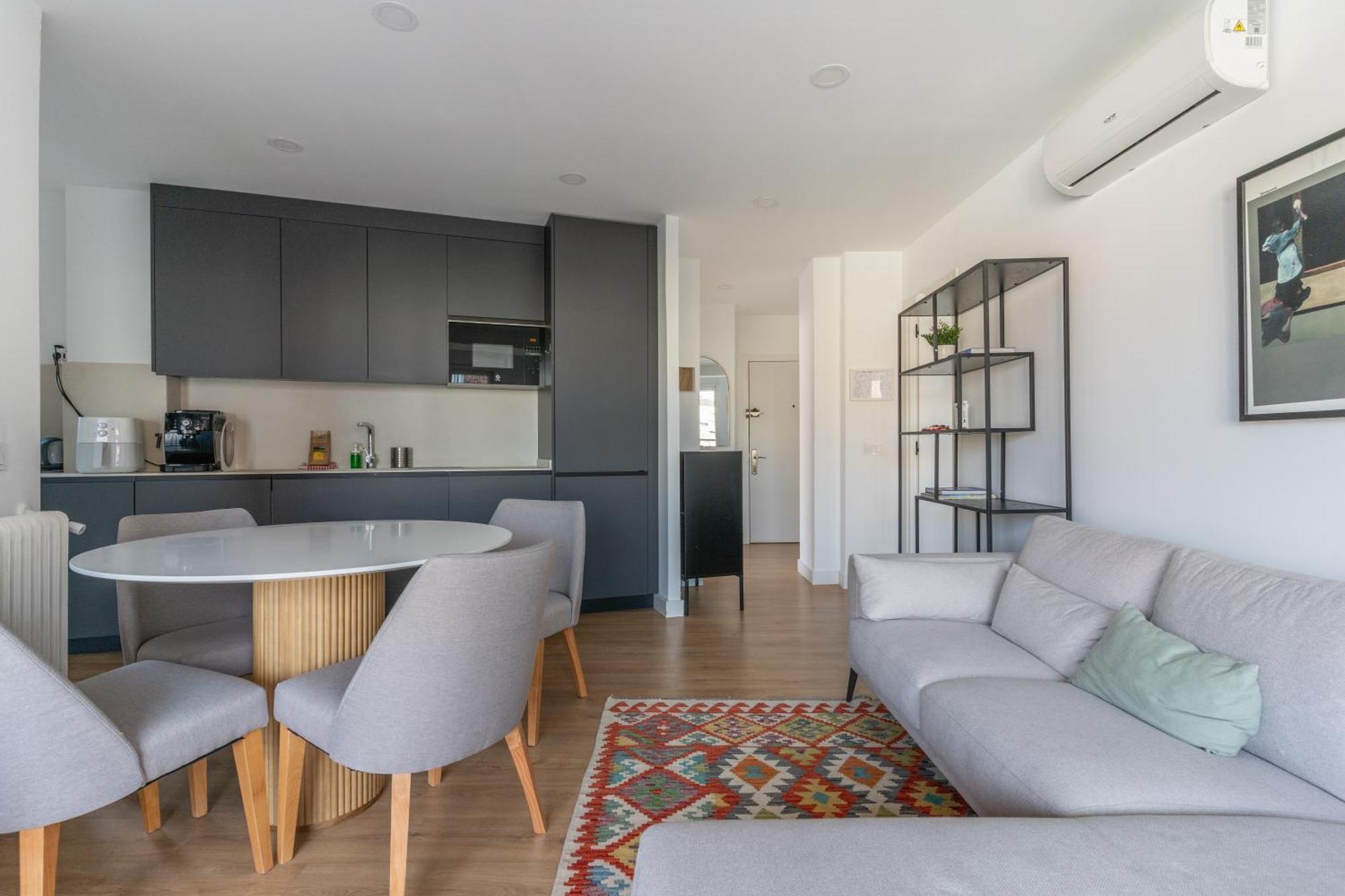 Bright With Terrace- 2Bd 2Bth- Salamanca มาดริด ภายนอก รูปภาพ